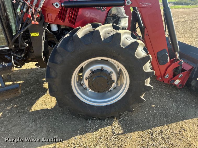 image for item EV5891 2013 Case IH Farmall 95U MFWD tractor