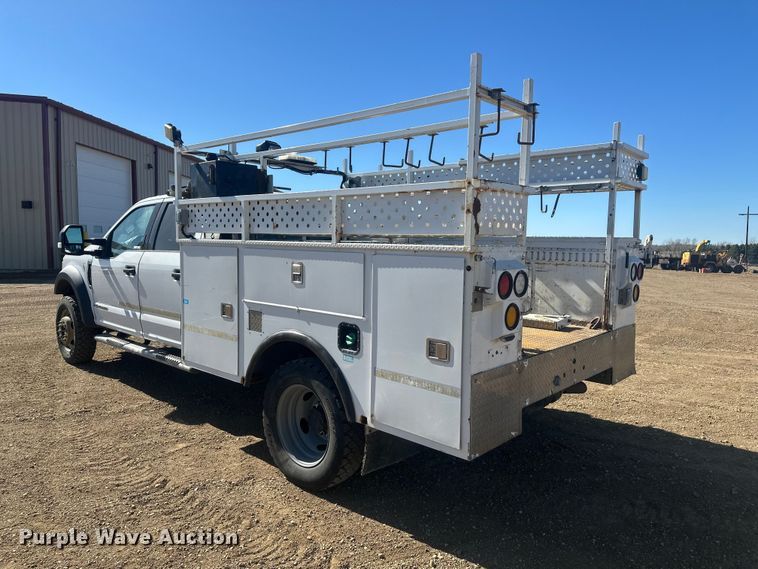 image for item EV5893 2017 Ford F550 Crew Cab utility / service truck
