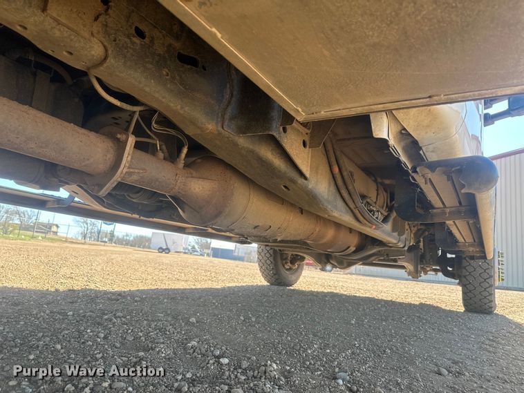 image for item EV5893 2017 Ford F550 Crew Cab utility / service truck