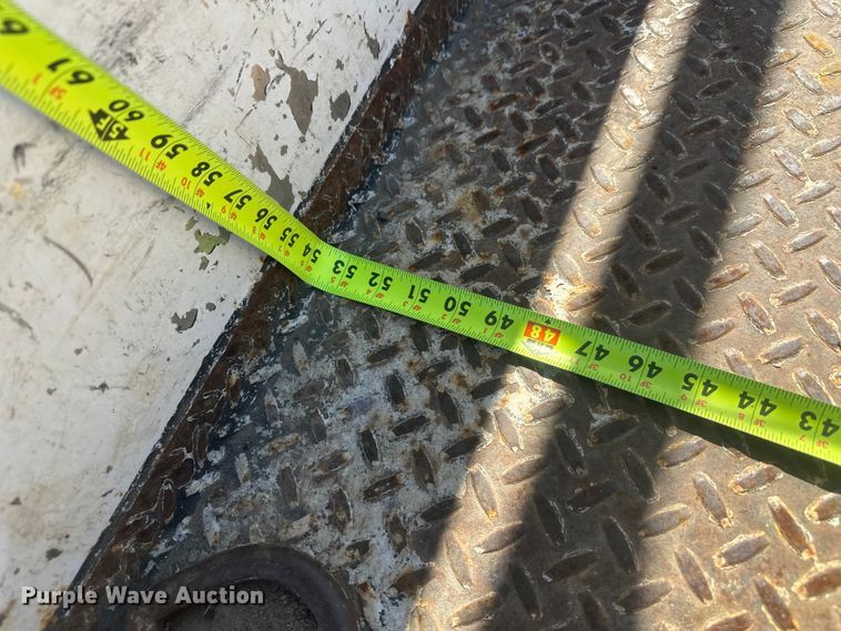 image for item EV5893 2017 Ford F550 Crew Cab utility / service truck