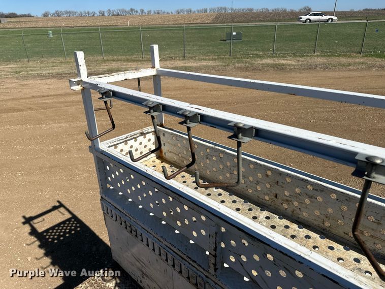 image for item EV5893 2017 Ford F550 Crew Cab utility / service truck