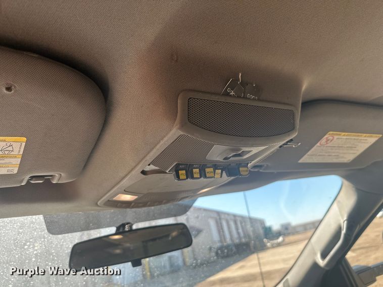 image for item EV5893 2017 Ford F550 Crew Cab utility / service truck