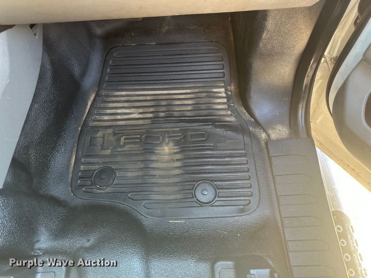 image for item EV5893 2017 Ford F550 Crew Cab utility / service truck