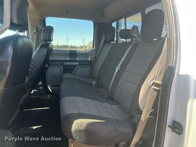 image for item EV5893 2017 Ford F550 Crew Cab utility / service truck