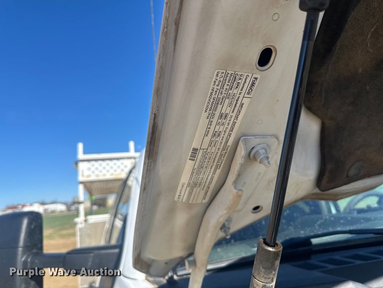 image for item EV5893 2017 Ford F550 Crew Cab utility / service truck