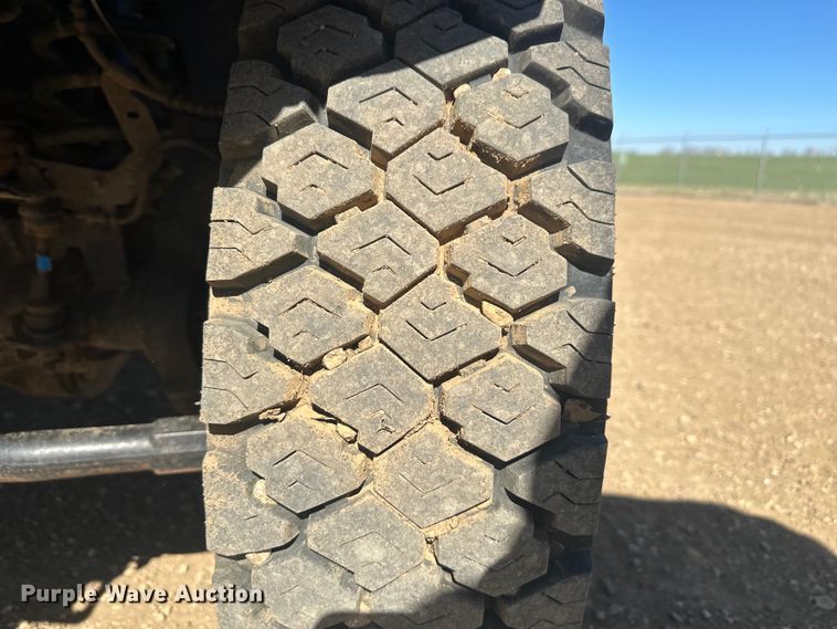 image for item EV5893 2017 Ford F550 Crew Cab utility / service truck