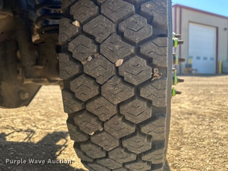 image for item EV5893 2017 Ford F550 Crew Cab utility / service truck