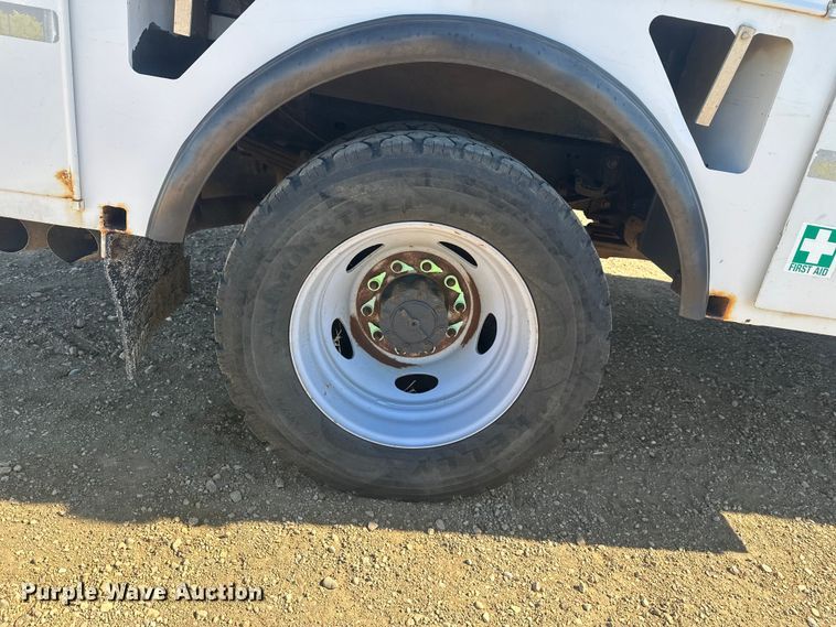 image for item EV5893 2017 Ford F550 Crew Cab utility / service truck