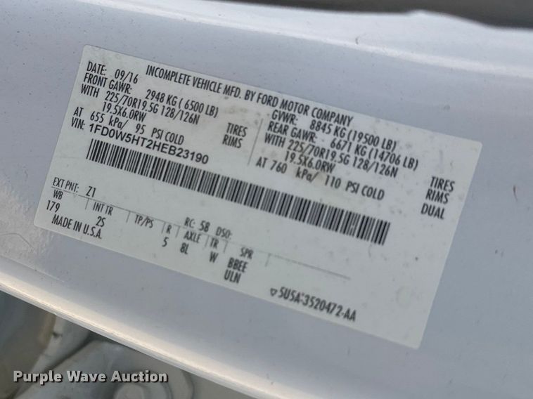 image for item EV5893 2017 Ford F550 Crew Cab utility / service truck