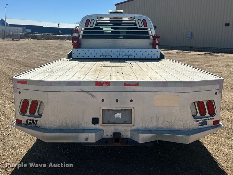 image for item EV5894 2011 Ford F450 Super Duty Crew Cab flatbed truck