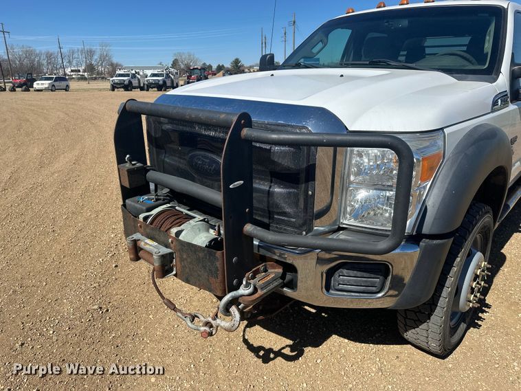 image for item EV5894 2011 Ford F450 Super Duty Crew Cab flatbed truck