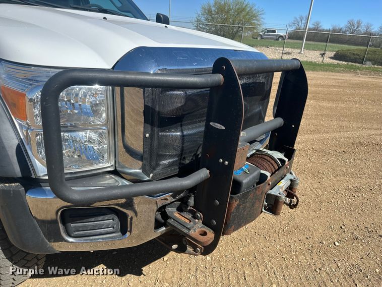 image for item EV5894 2011 Ford F450 Super Duty Crew Cab flatbed truck