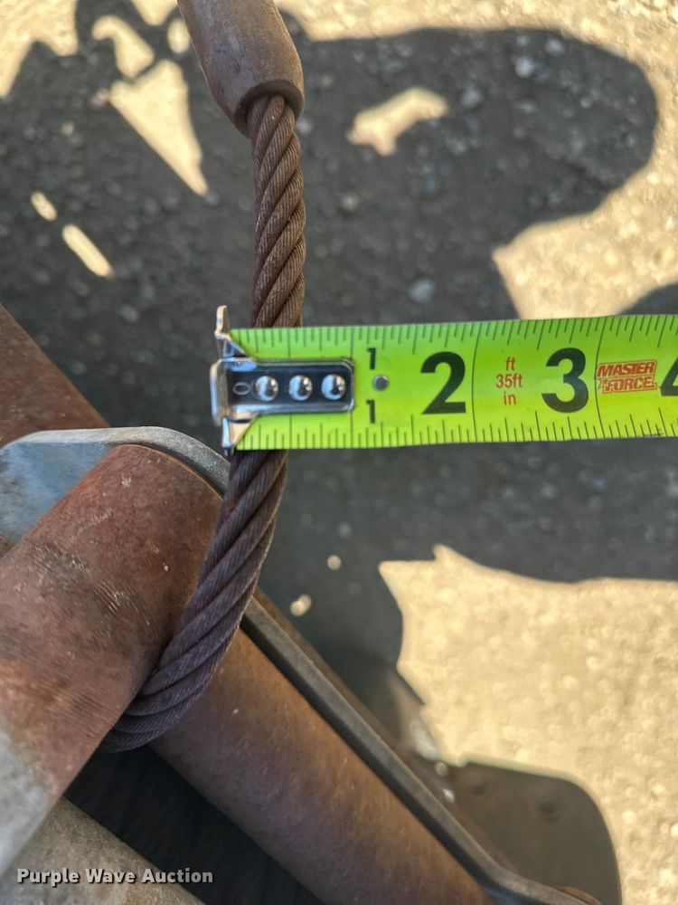 image for item EV5894 2011 Ford F450 Super Duty Crew Cab flatbed truck