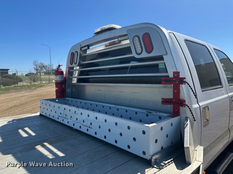 image for item EV5894 2011 Ford F450 Super Duty Crew Cab flatbed truck