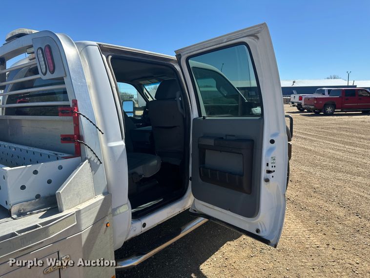 image for item EV5894 2011 Ford F450 Super Duty Crew Cab flatbed truck