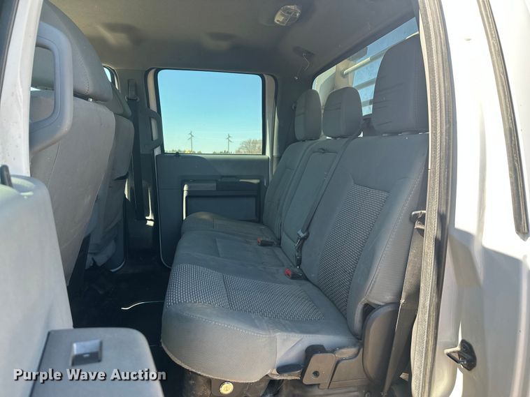 image for item EV5894 2011 Ford F450 Super Duty Crew Cab flatbed truck