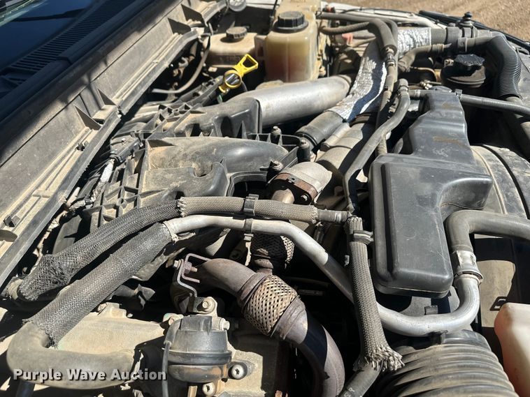 image for item EV5894 2011 Ford F450 Super Duty Crew Cab flatbed truck