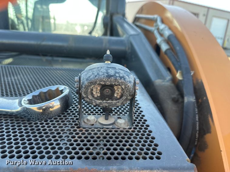 image for item EV5895 2015 Case SV280 skid steer loader
