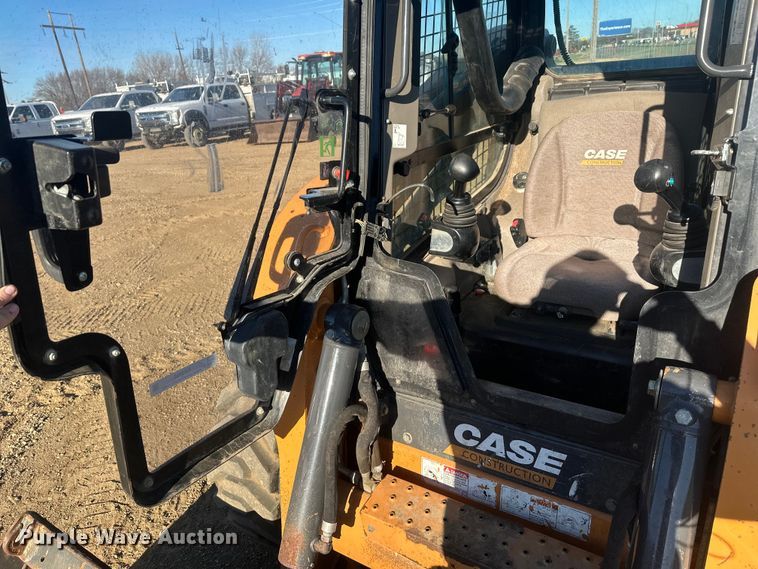 image for item EV5895 2015 Case SV280 skid steer loader
