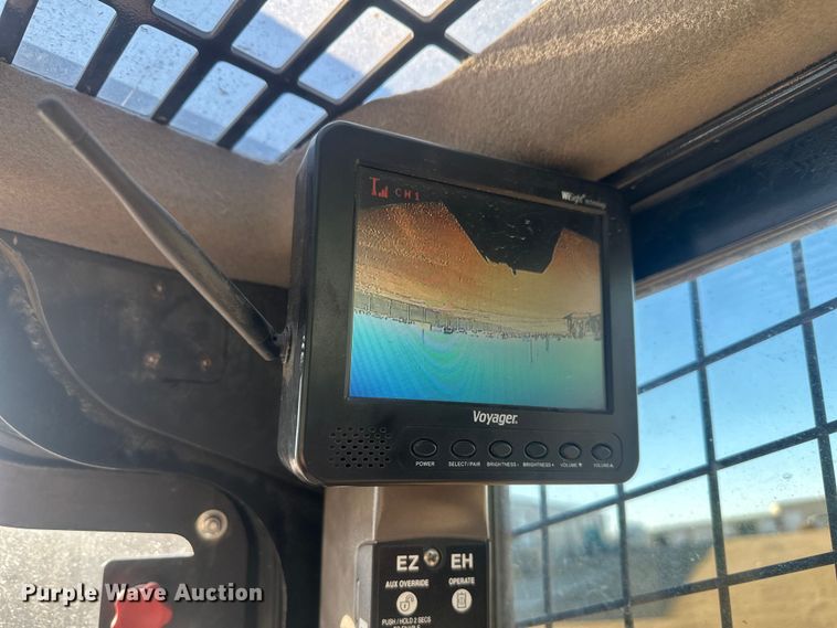 image for item EV5895 2015 Case SV280 skid steer loader