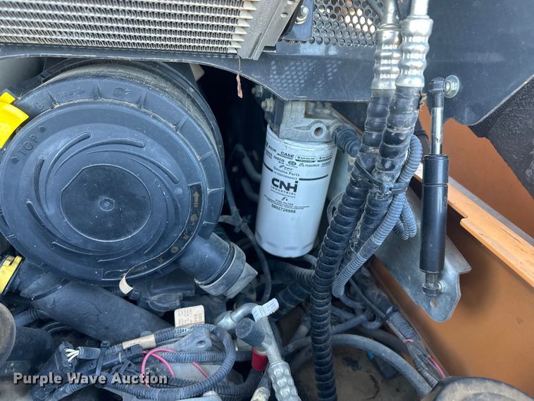 image for item EV5895 2015 Case SV280 skid steer loader