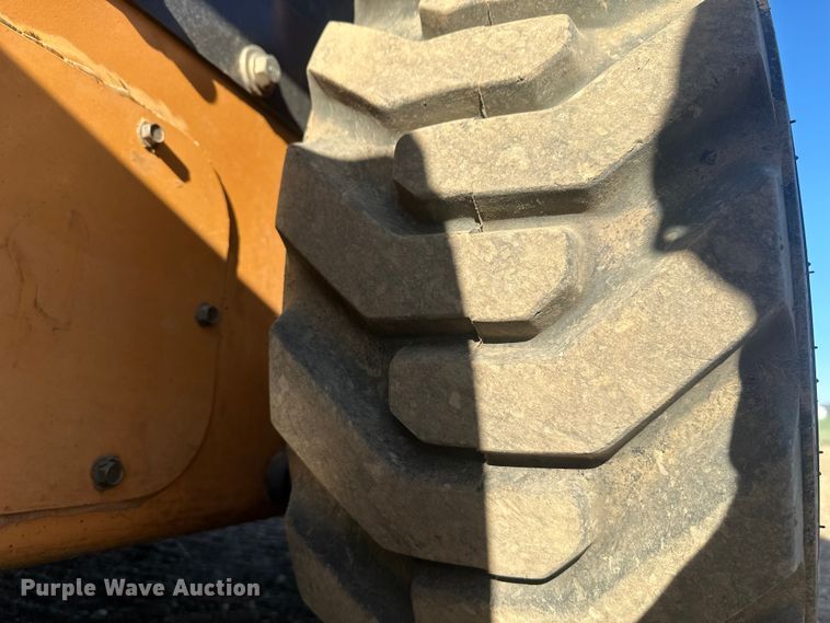 image for item EV5895 2015 Case SV280 skid steer loader