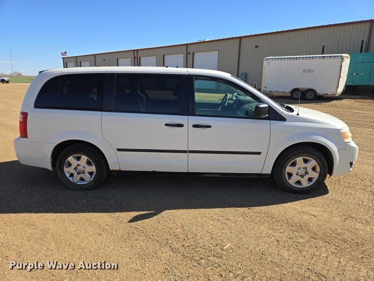image for item EV5896 2008 Dodge Grand Caravan SE van