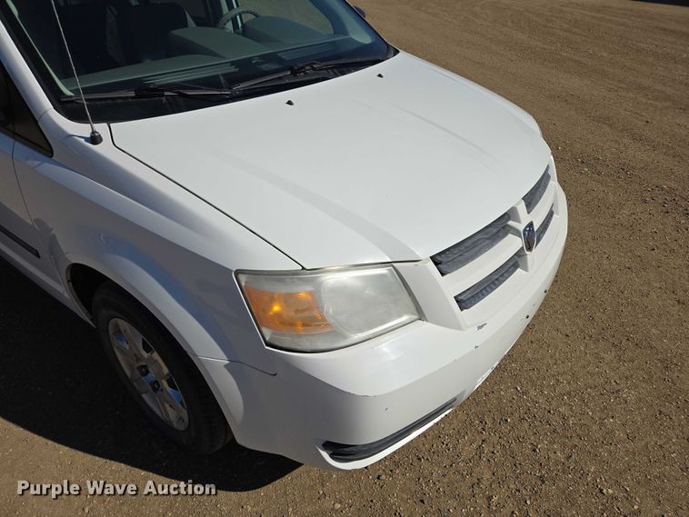 image for item EV5896 2008 Dodge Grand Caravan SE van