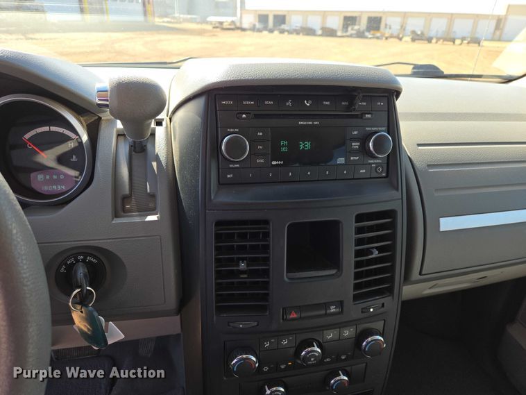 image for item EV5896 2008 Dodge Grand Caravan SE van
