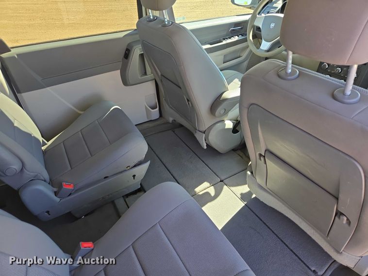 image for item EV5896 2008 Dodge Grand Caravan SE van