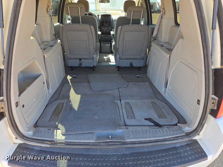 image for item EV5896 2008 Dodge Grand Caravan SE van