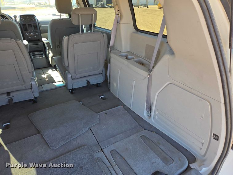 image for item EV5896 2008 Dodge Grand Caravan SE van