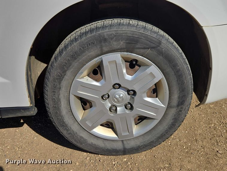 image for item EV5896 2008 Dodge Grand Caravan SE van