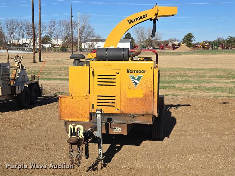 image for item EV5899 2012 Vermeer BC1200XL wood chipper