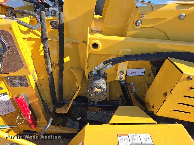 image for item EV5899 2012 Vermeer BC1200XL wood chipper