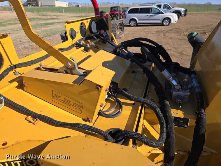 image for item EV5899 2012 Vermeer BC1200XL wood chipper