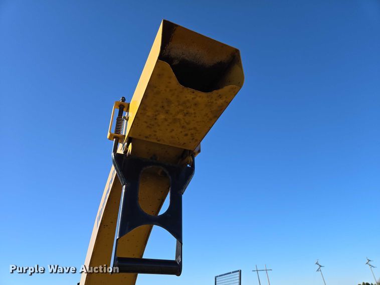 image for item EV5899 2012 Vermeer BC1200XL wood chipper