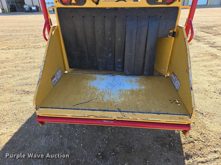 image for item EV5899 2012 Vermeer BC1200XL wood chipper