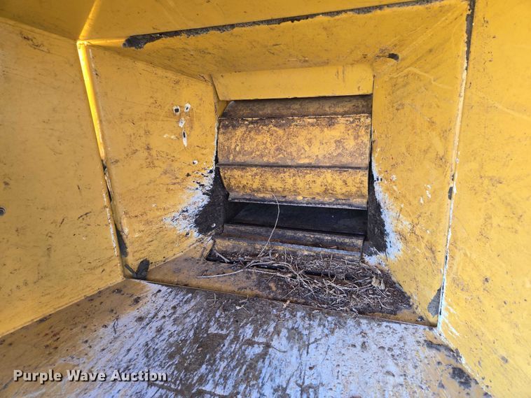 image for item EV5899 2012 Vermeer BC1200XL wood chipper