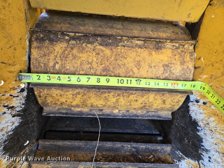 image for item EV5899 2012 Vermeer BC1200XL wood chipper