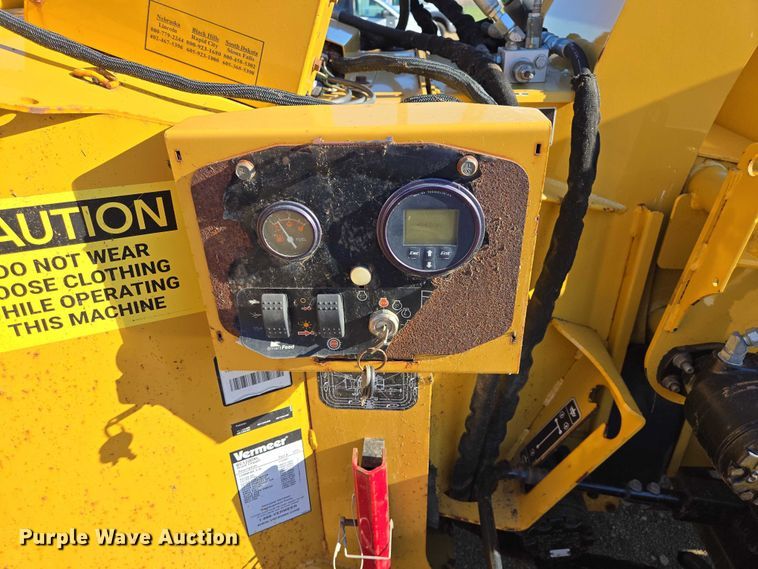 image for item EV5899 2012 Vermeer BC1200XL wood chipper