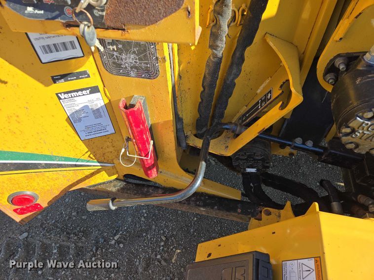 image for item EV5899 2012 Vermeer BC1200XL wood chipper