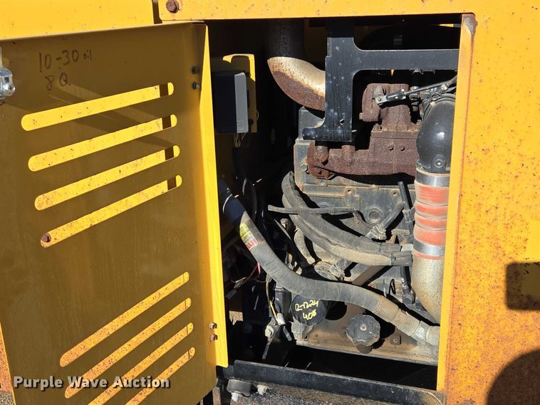 image for item EV5899 2012 Vermeer BC1200XL wood chipper