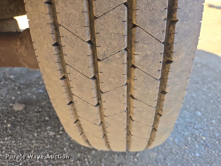 image for item EV5899 2012 Vermeer BC1200XL wood chipper