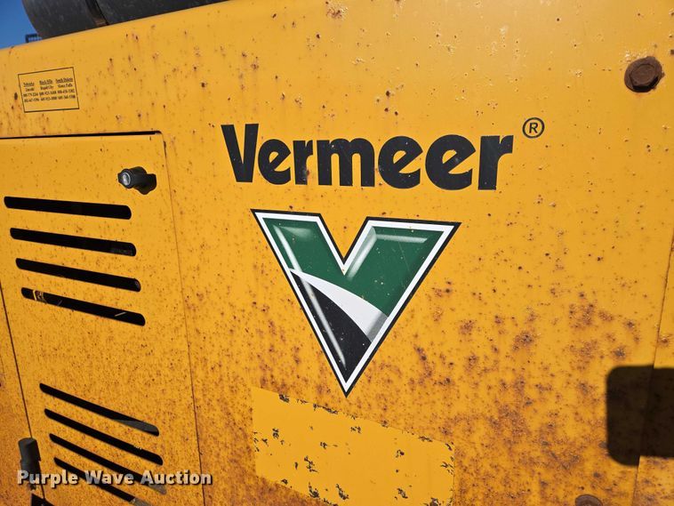 image for item EV5899 2012 Vermeer BC1200XL wood chipper