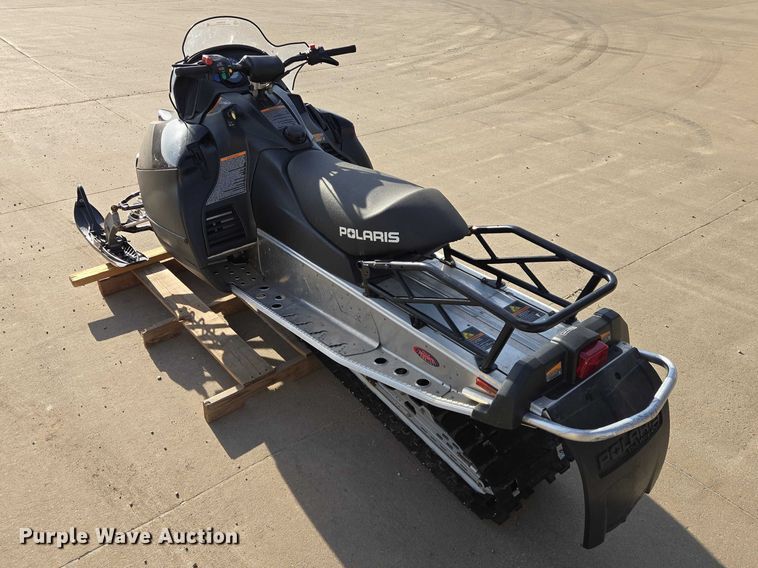 image for item EV5943 2011 Polaris 600 IQ Shift snowmobile