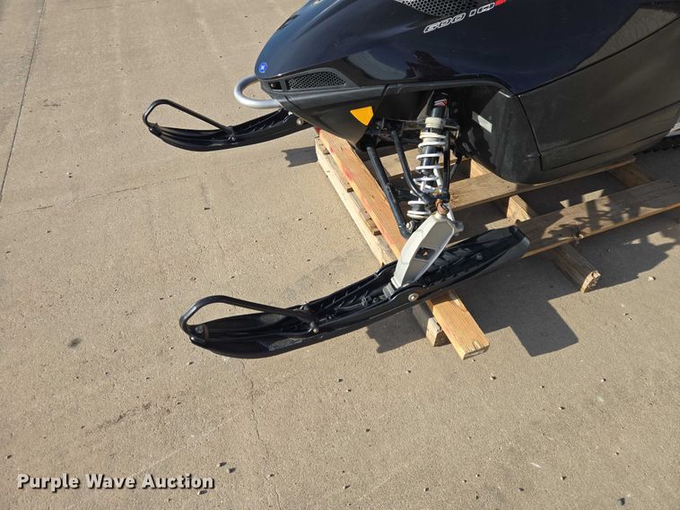 image for item EV5943 2011 Polaris 600 IQ Shift snowmobile