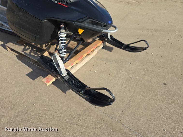 image for item EV5943 2011 Polaris 600 IQ Shift snowmobile