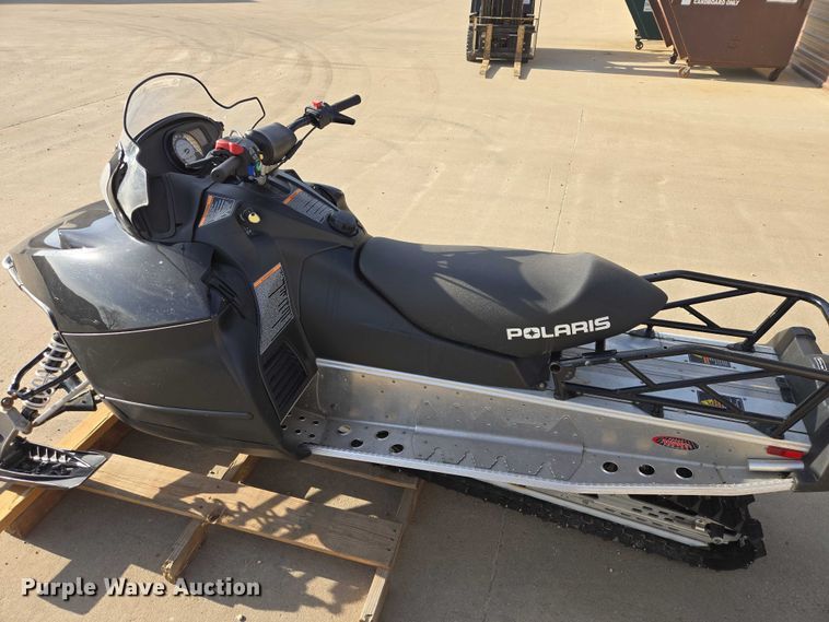 image for item EV5943 2011 Polaris 600 IQ Shift snowmobile