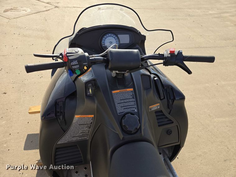 image for item EV5943 2011 Polaris 600 IQ Shift snowmobile